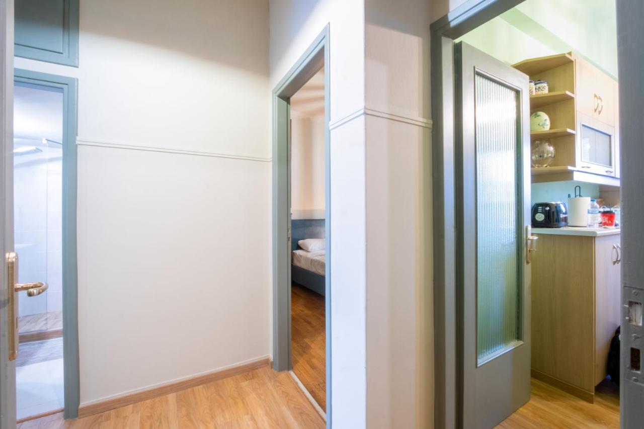 Apartamento Vintage House Near Downtown Atenas Exterior foto