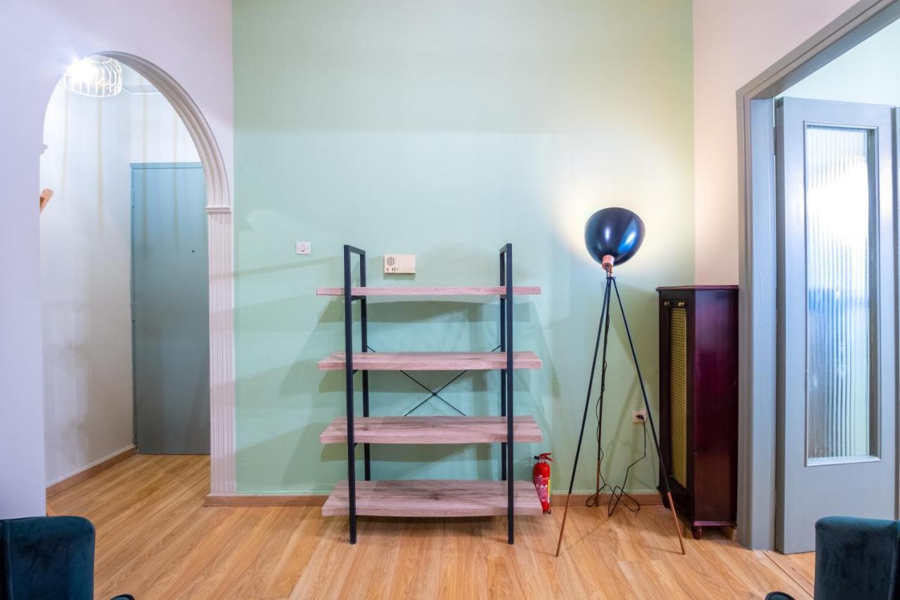 Apartamento Vintage House Near Downtown Atenas Exterior foto